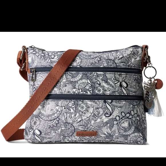 SAKROOTS Navy Spirit Desert 2 Artist Circle Crossbody Bag. New. - Picture 2 of 15